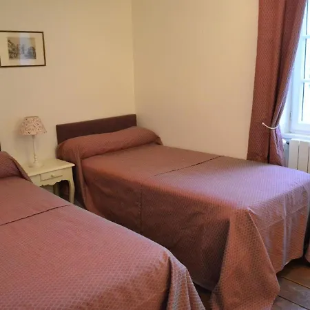 Maison De Charme Avec Piscine Chauffee Et Jardin Prive, Ideale Pour Familles - Fr-1-653-85 * Saint-Cybardeaux