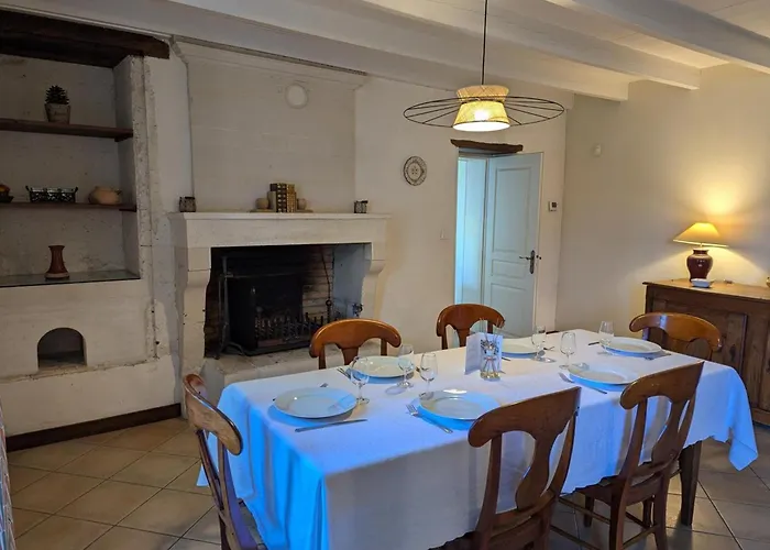 Maison De Charme Avec Piscine Chauffée Et Jardin Privé, Idéale Pour Familles - Fr-1-653-85 Сasa de vacaciones Saint-Cybardeaux